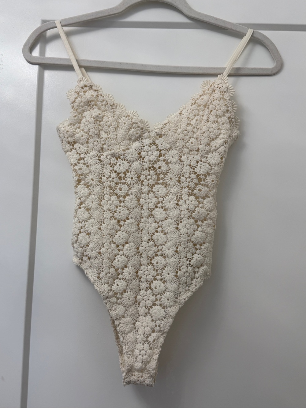 H&M Cream Crochet Floral One-Piece Bodysuit
